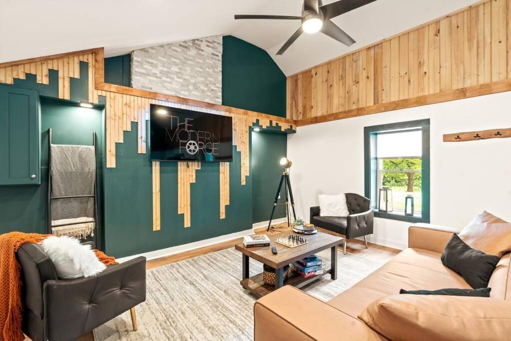 The Modern Forge Ny, Honeoye Lake Ngoại thất bức ảnh